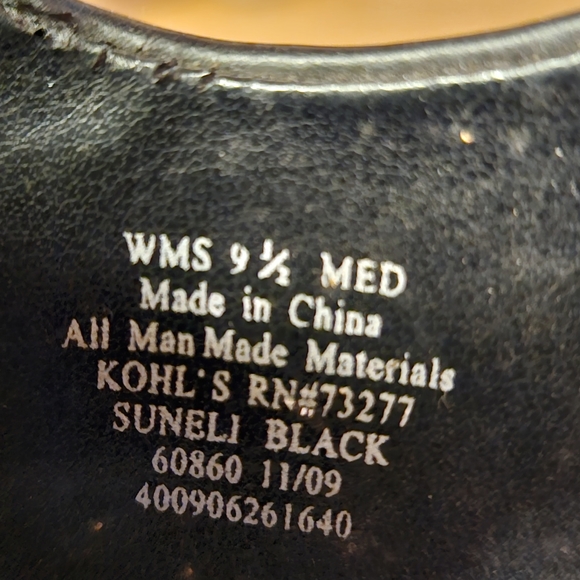 Shoes - Picture 4 of 4